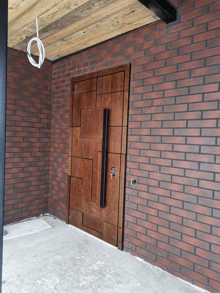 Другие фото этой двери